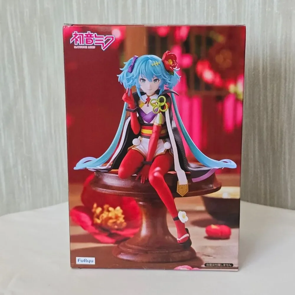 Hatsune Miku Camellia Figure